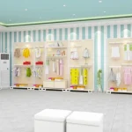 Kệ trưng bày quần áo trẻ em​ cao cấp