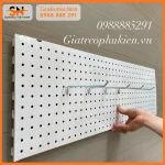 Tấm tôn lỗ treo phụ kiện