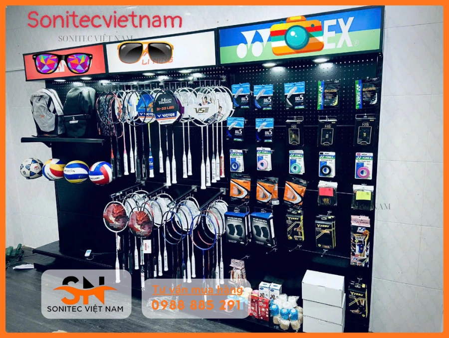 Kệ treo phụ kiện cầu lông