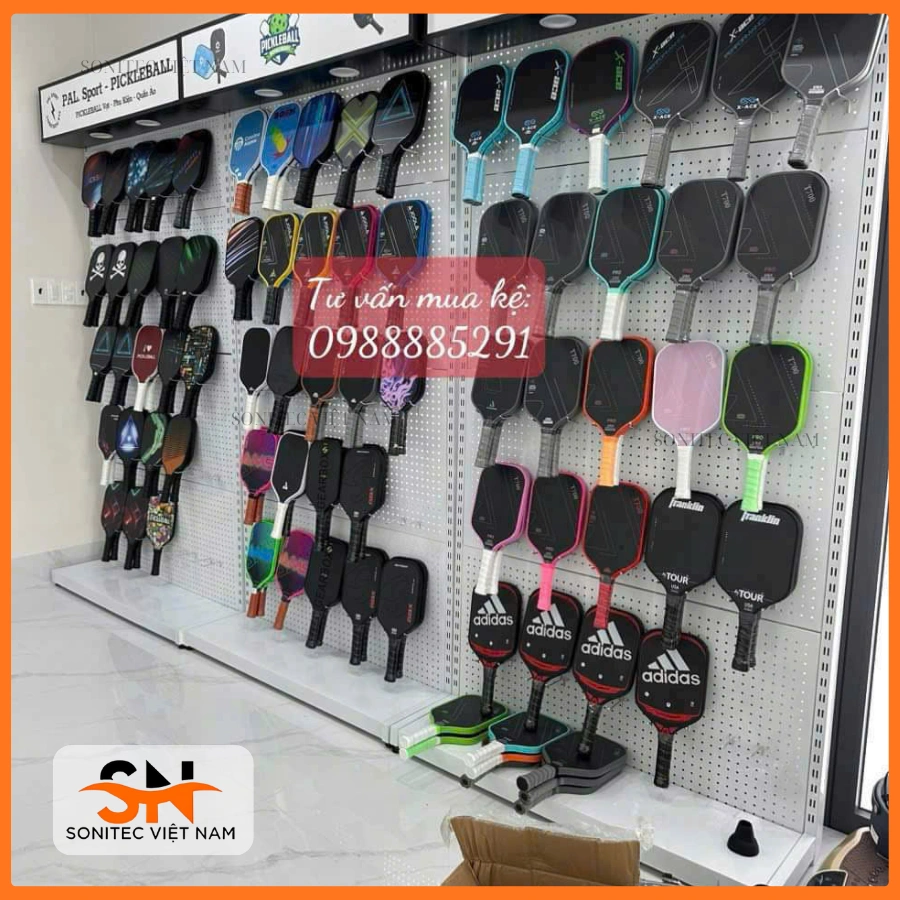 Ứng dụng kệ treo pickleball