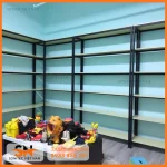 Kệ trưng bày giày dép bằng gỗ