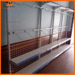 Kệ trưng bày hàng siêu thị quần áo