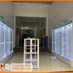 Kệ trưng bày ốp lưng điện thoại