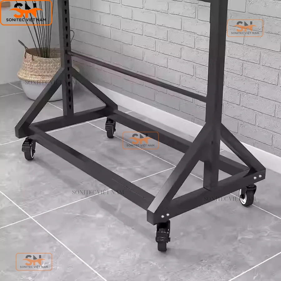 Kệ trưng bày vải cuộn là gì