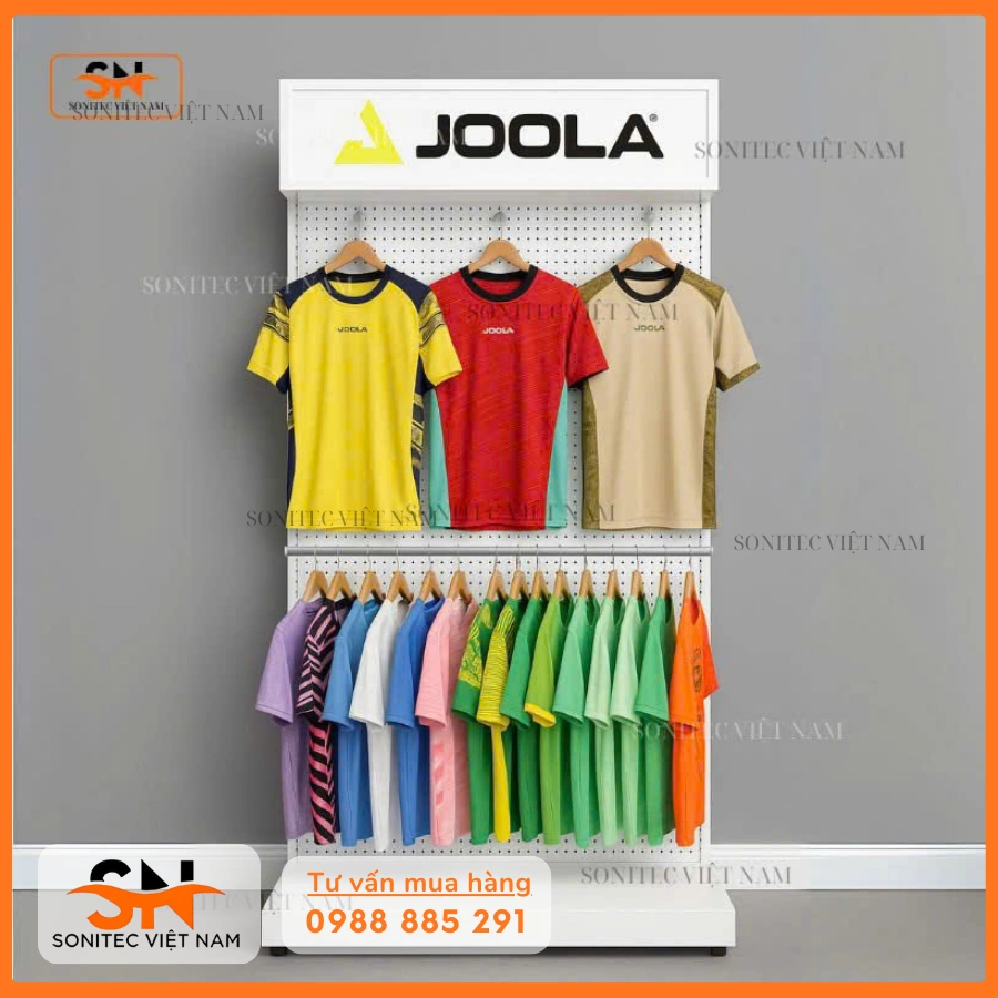 Kệ trưng quần áo shop thể thao
