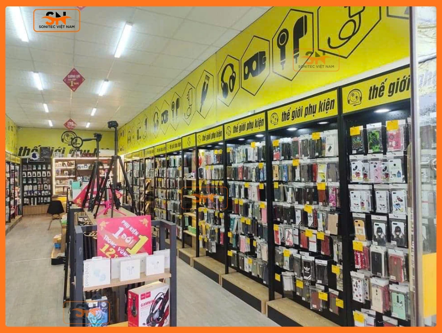 Bày trí cửa hàng phụ kiện điện thoại gọn gàng, phù hợp shop nhỏ