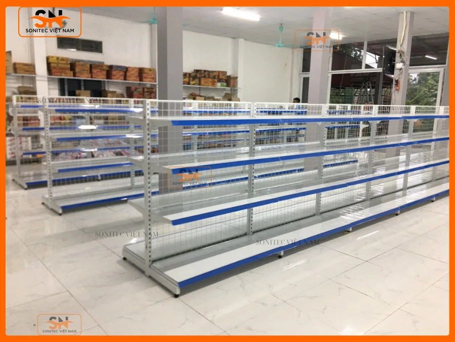 Nên mua giá kệ đầu năm mới