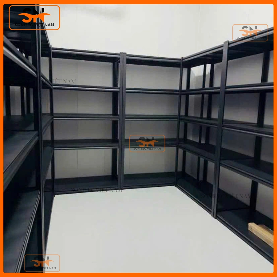 Kệ sắt V lỗ Hà Nội đáp ứng nhu cầu trưng bày lớn