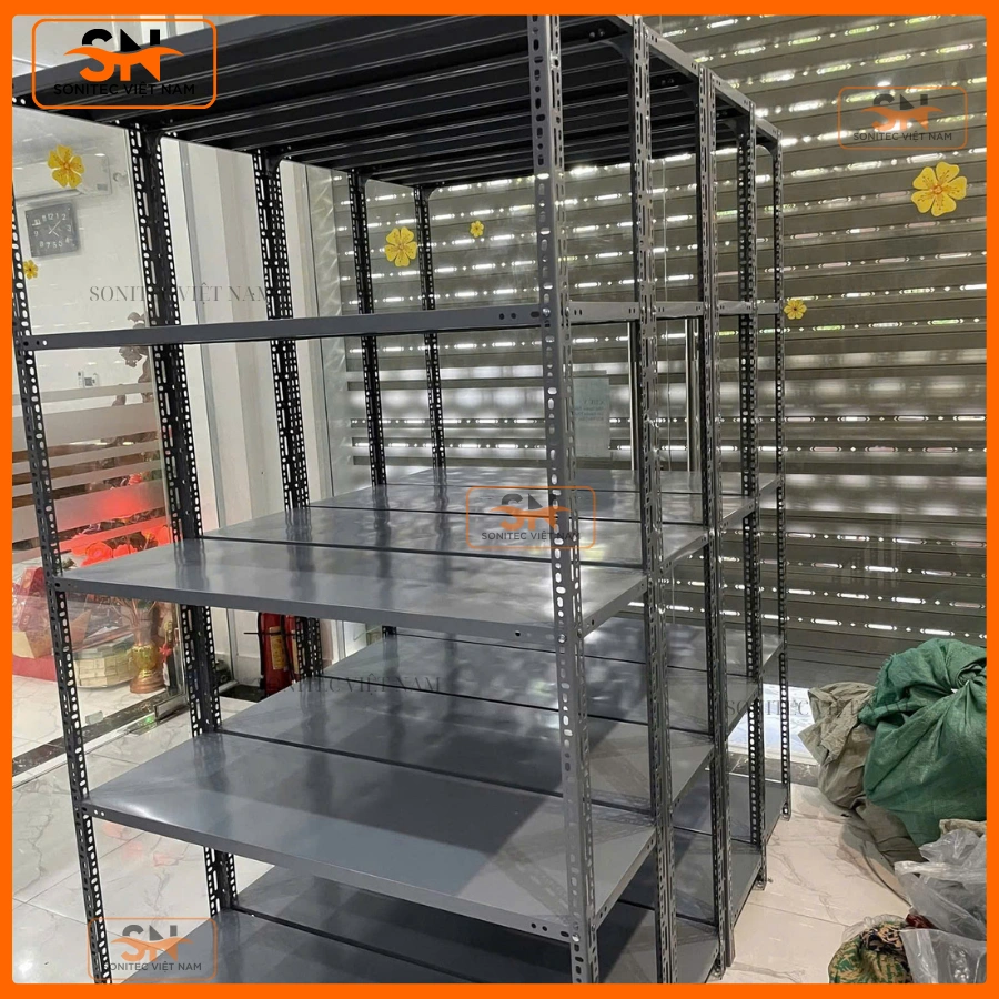 Kệ sắt V lỗ Hà Nội lựa chọn tiết kiệm lâu dài