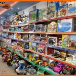 Mẫu kệ trưng bày đồ chơi trẻ em phù hợp siêu thị mini