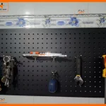 Tấm tôn đục lỗ cài móc treo chất lượng