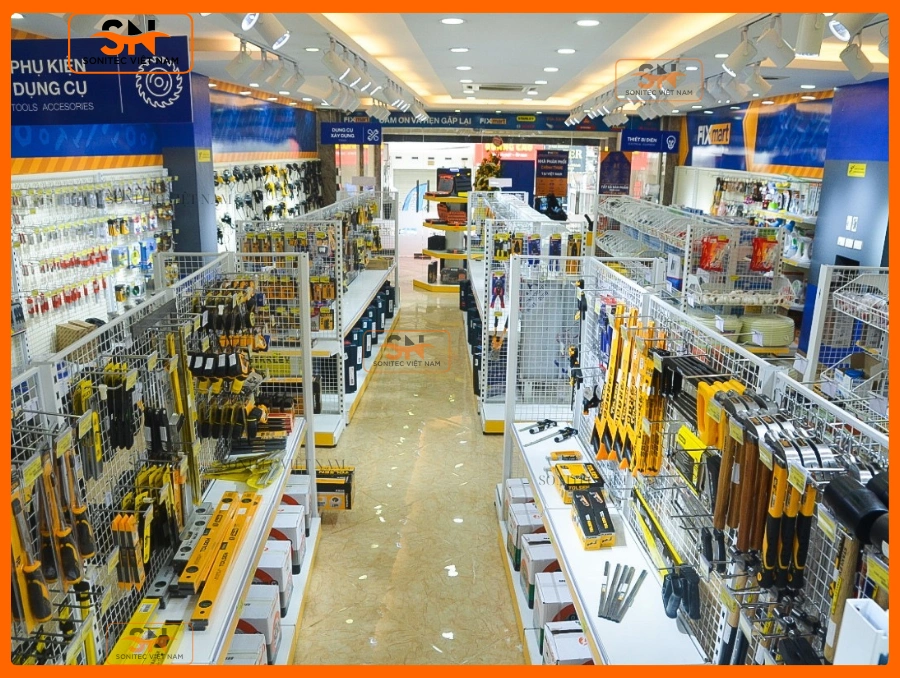 Thiết kế cửa hàng tạp hóa gọn gàng sạch sẽ