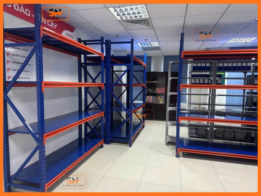 Kệ trung tải 300kg bền bỉ