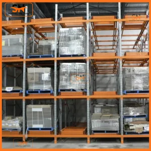 So sánh kệ Push Back và kệ Selective trong công nghiệp