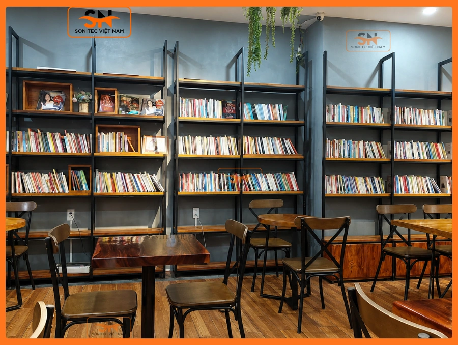 Lợi ích giá kệ để sách cho quán cafe