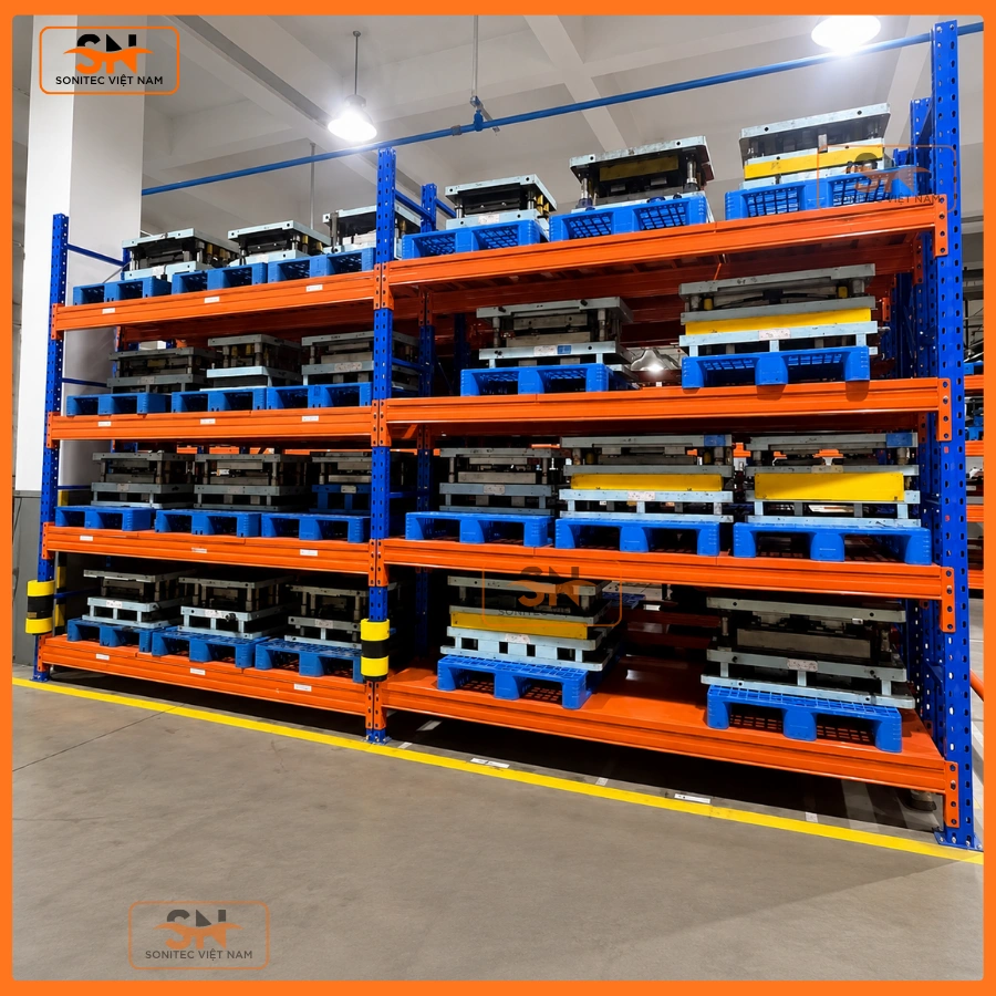 Kệ trung tải cửa hàng kim khí bền bỉ
