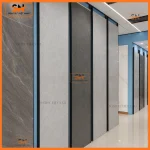 Kệ trưng bày gạch ốp lát tại cửa hàng
