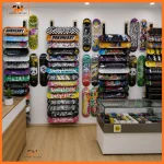 Móc trưng bày ván trượt cửa hàng thể thao