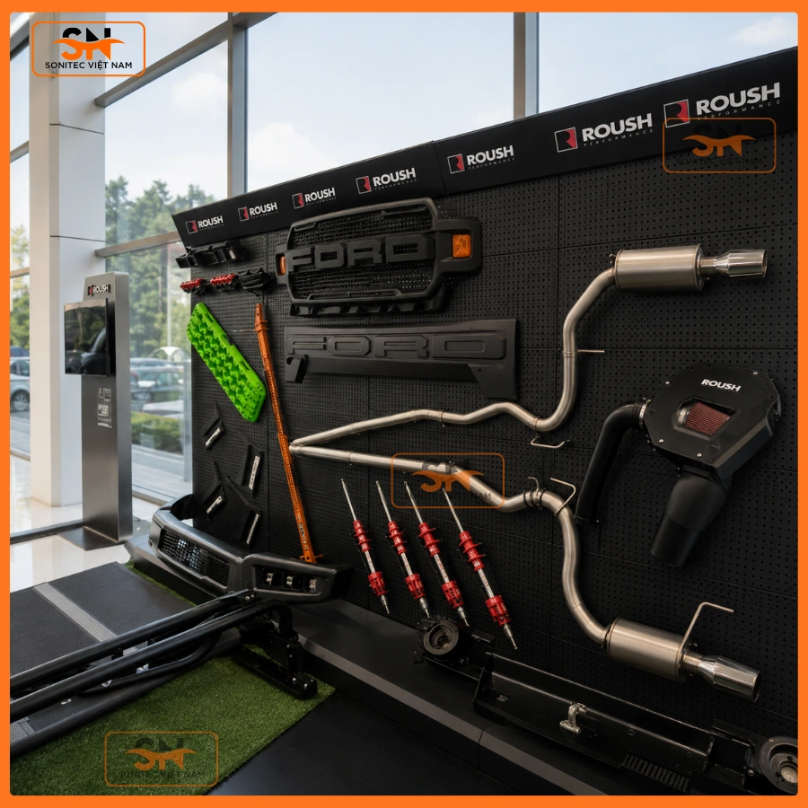 Kệ trưng bày cho showroom ô tô bền, đẹp