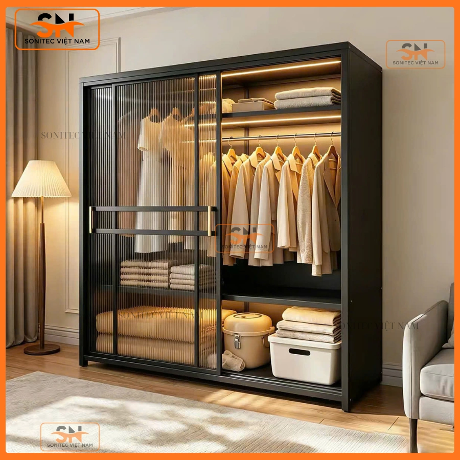 Tủ quần áo gia đình có đèn
