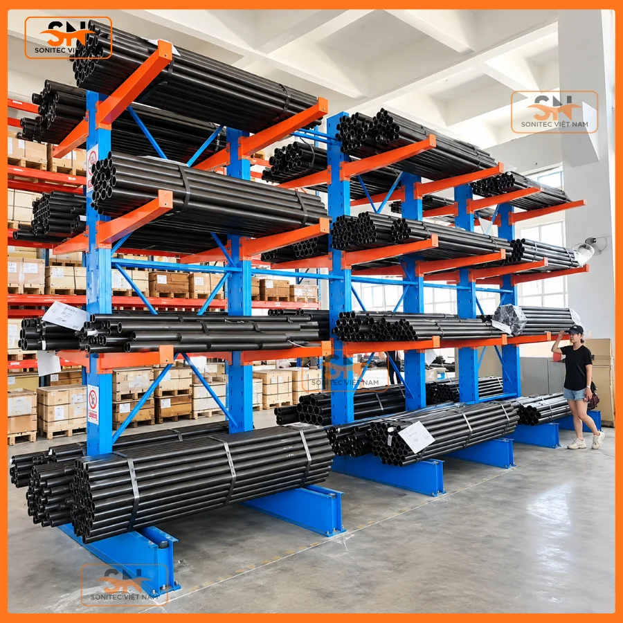 Kệ chuyên dụng cho ống nước và vật tư dài