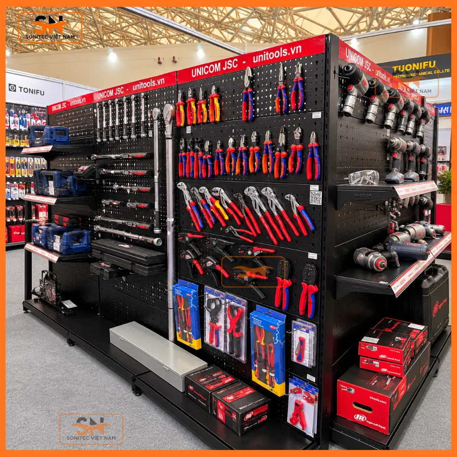 Sản xuất và thi công hệ kệ cho DCK Power Tools