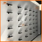 Kệ giày dép bằng sắt dễ quan sát sản phẩm
